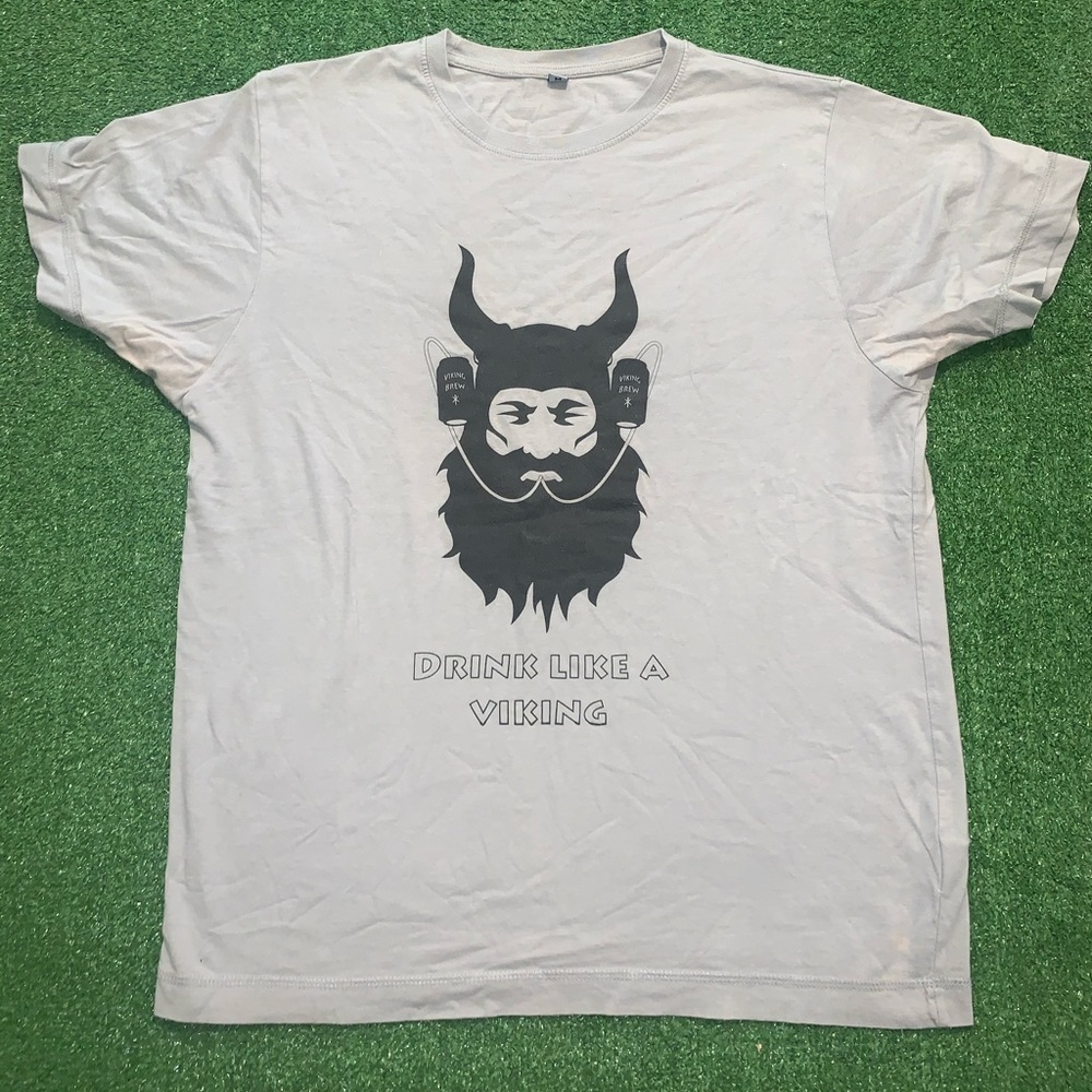 Icelandic Viking Themed T-Shirt. Size MEDIUM.
